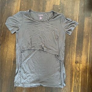Everly Grey tan/brown/gray asymmetrical nursing tee size S